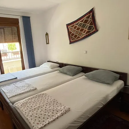 Apartman Lajla Kapetanovina Apartment *